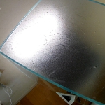 拭いて乾かす　STEP2.バックスクリーンの貼り方